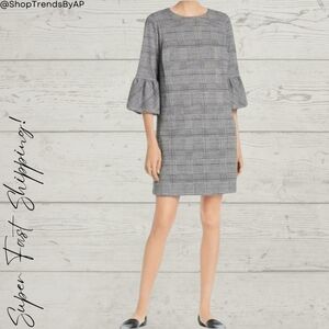 BeachLunchLounge Houndstooth Plaid Bell Sleeve Dress